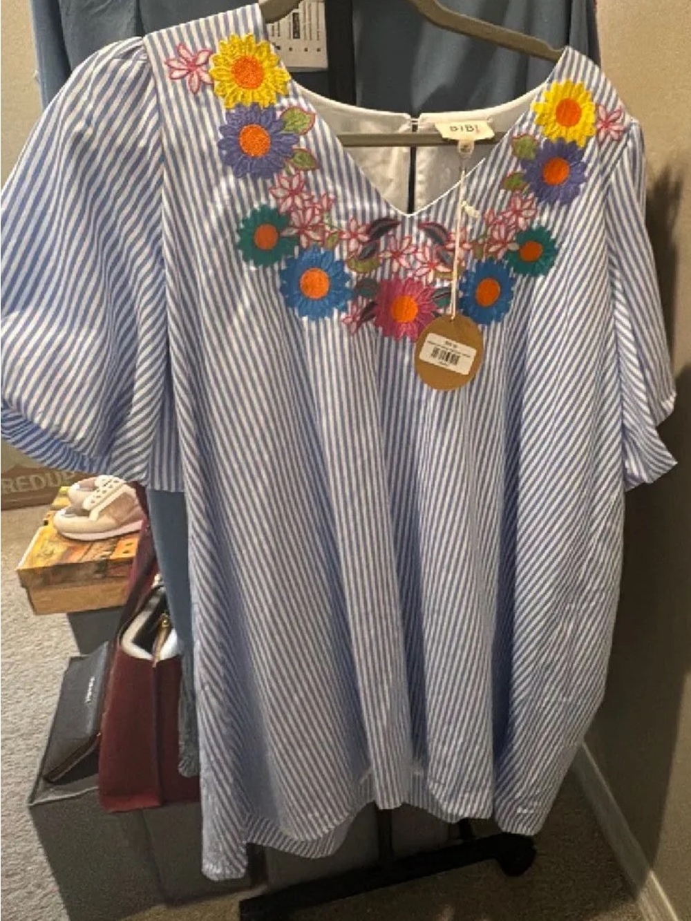 Bibi shift dress M